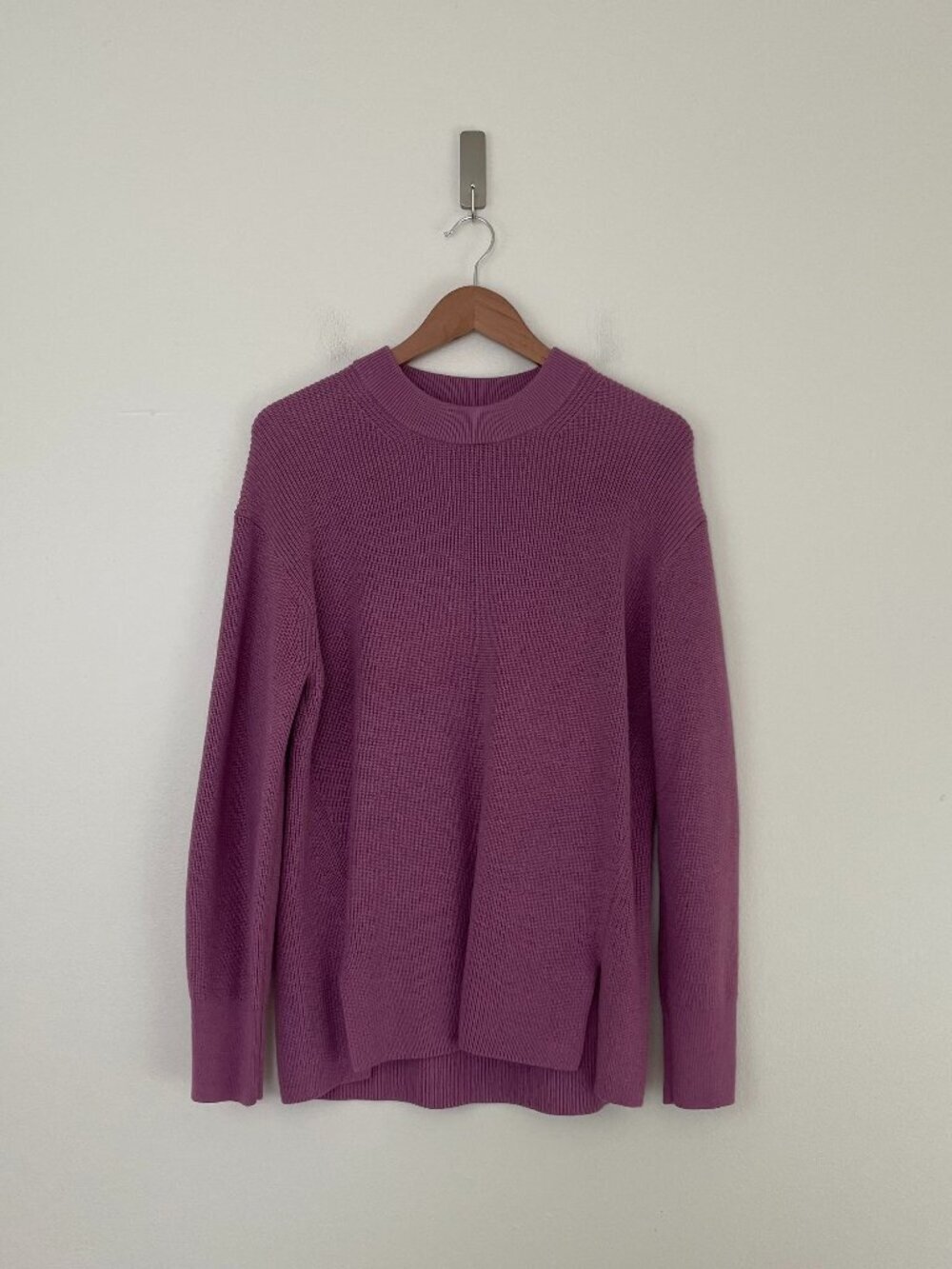 Lululemon Merino Wool-Blend Ribbed Crewneck Sweater Velvet Dust Size 4
